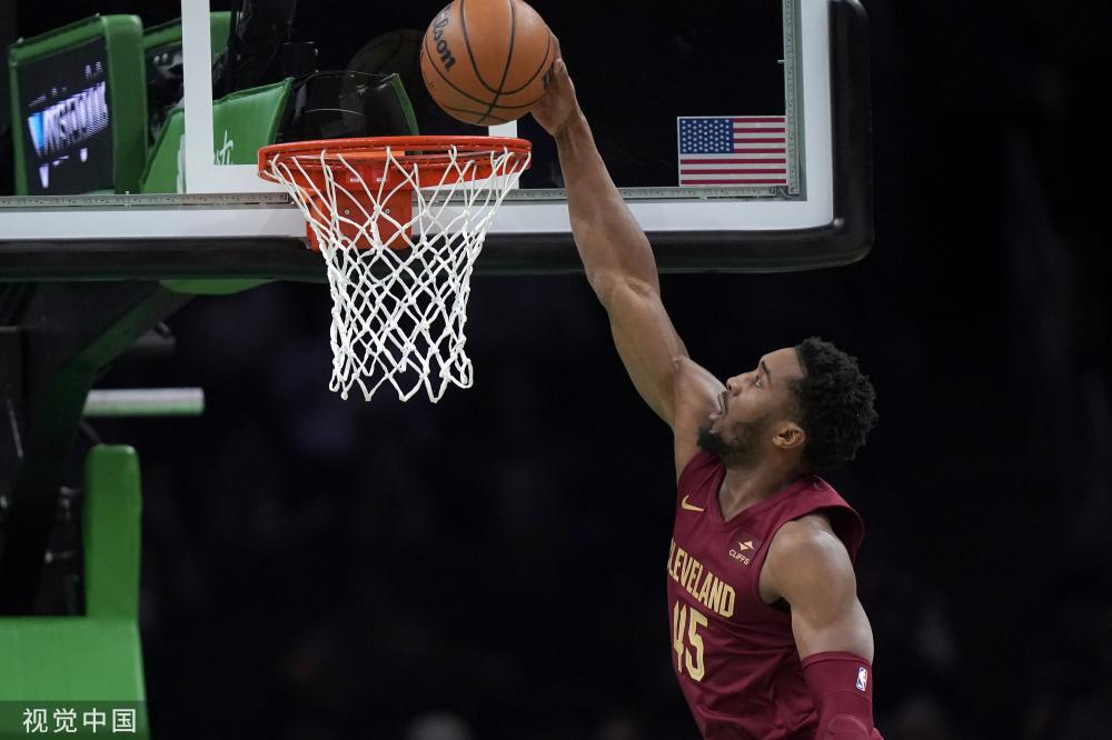 对年轻球员 对年轻球员